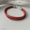 Lederarmband mit Chainball in knalligem Rot