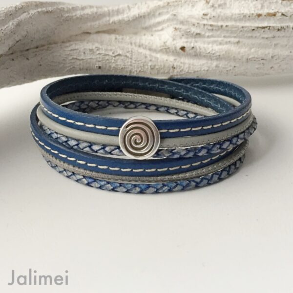 Wickellederarmband mit Spirale in blau