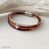 ein Lederarmband kleines Quadrat in rose braun