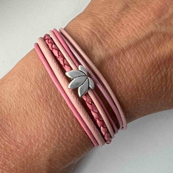 Lederarmband mit Lotusblume rosa