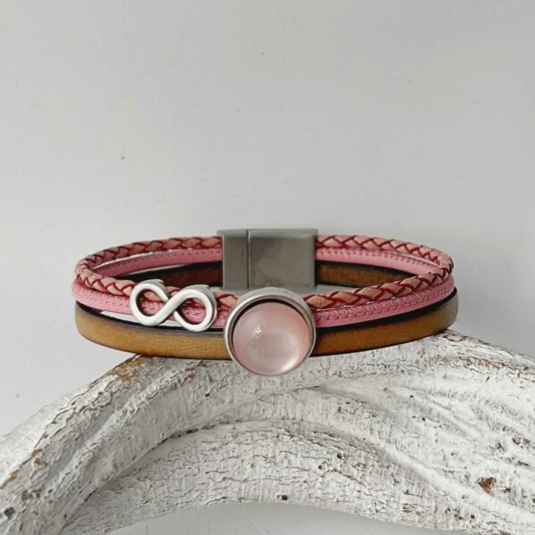 Lederarmband mit einem Stein und einem Infinity in rosa und beige